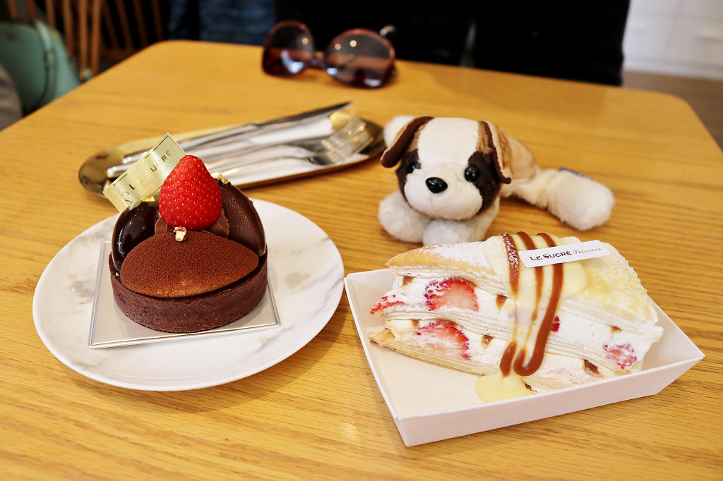 台南｜蘇格蕾法式甜點 Le Sucré Pâtisserie 期間限定草莓千層．新品可可先生 - 奇奇一起玩樂趣