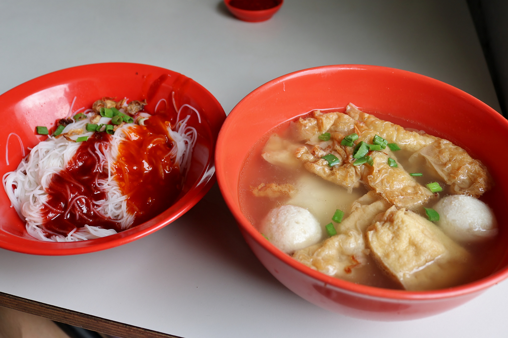 新加坡｜中峇魯釀豆腐 令人驚艷的特色小吃 - 奇奇一起玩樂趣
