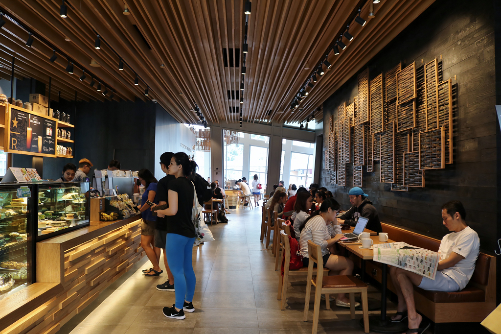 新加坡｜星巴克 Starbucks Coffee(United Square) 24小時營業．手沖單品咖啡 - 奇奇一起玩樂趣