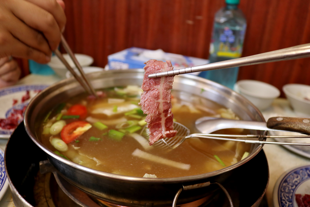 台南｜阿裕牛肉涮涮鍋/牛肉湯 非吃不可台南溫體牛火鍋推薦！ - 奇奇一起玩樂趣