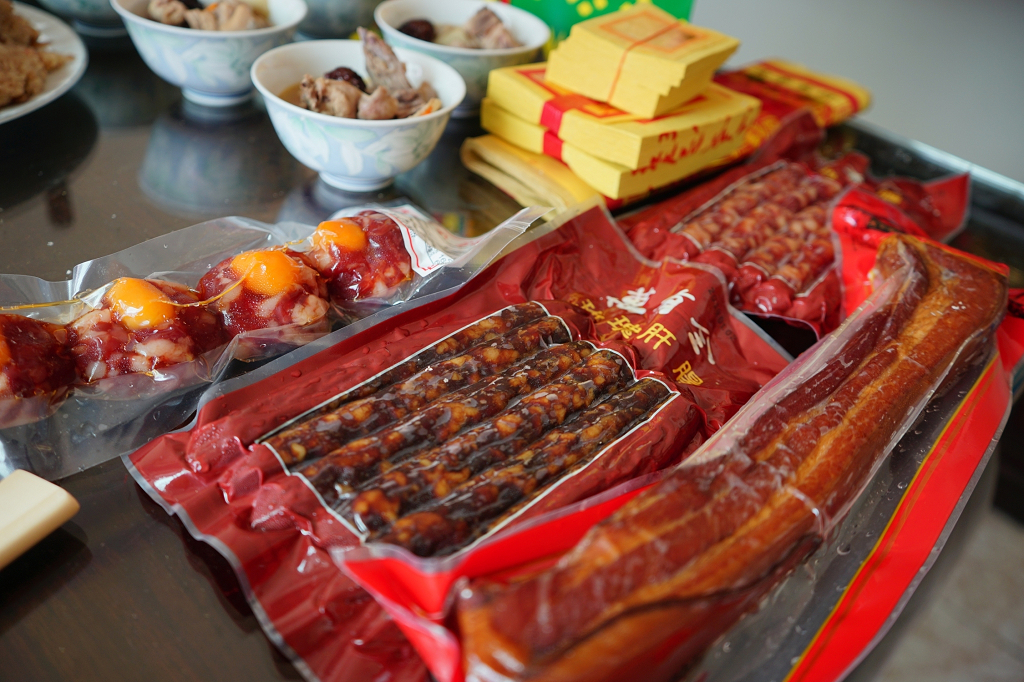 台北｜萬有全 手工金華火腿 中元普渡、年節拜拜首選 臘肉、臘腸料理食譜分享 - 奇奇一起玩樂趣