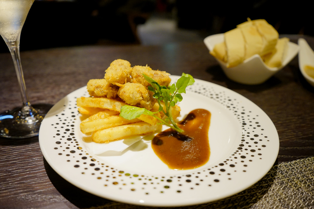 台北｜閑閑餐酒館 中西式合併創意料理．節日慶生餐廳推薦！ - 奇奇一起玩樂趣