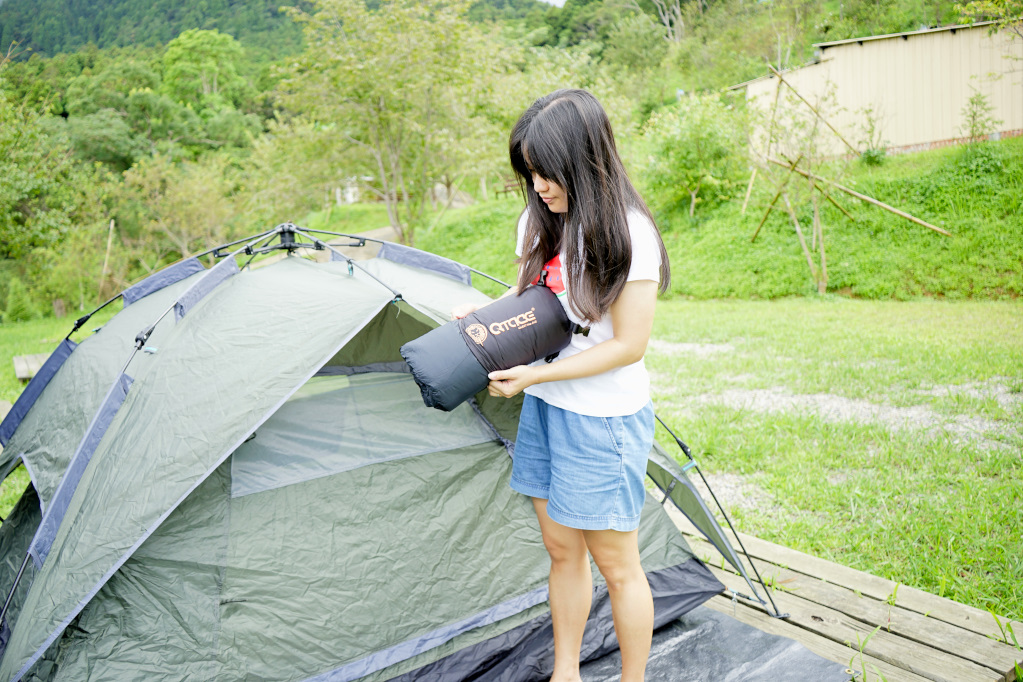露營｜Q-Tace.旅行的溫度 輕型保暖羽絨睡袋 高海拔營地露營必備推薦！ - 奇奇一起玩樂趣
