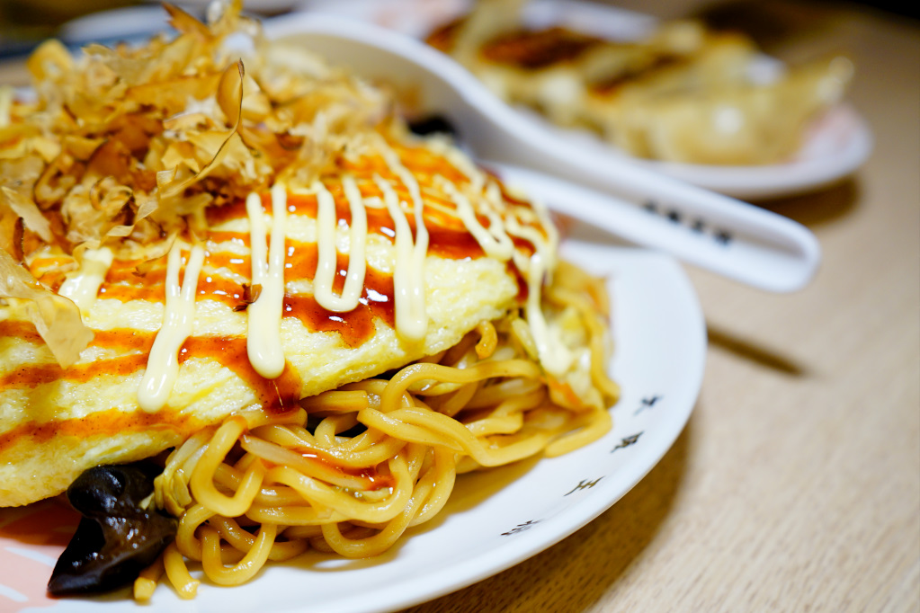 美食｜新北日式美食 大阪王將 日式燒餃子、道頓崛燒炒麵、咖哩天津飯 樹林秀泰美食推薦！ - 奇奇一起玩樂趣