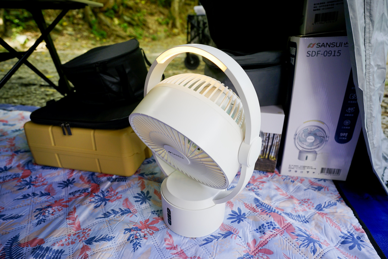 露營用品｜露營用無線充電式風扇推薦！SANSUI山水 攜帶型電扇（SDF-0915／SHF-M72） 夏天露營必備LED驅蚊照明DC風扇！ - 奇奇一起玩樂趣