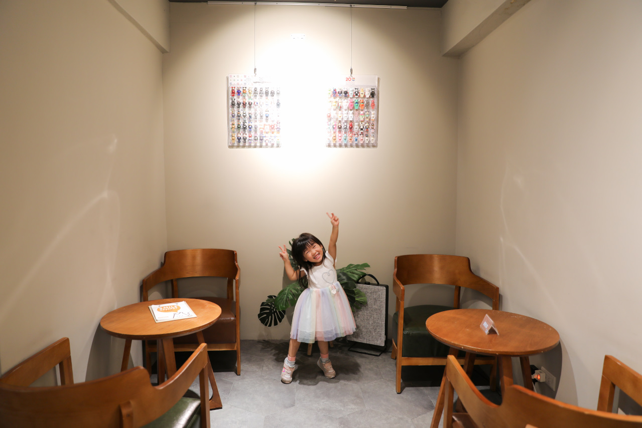 台北食記｜信義區親子友善咖啡廳推薦！Smile Dessert CAFÉ 微點咖啡（永吉信義店） 單品咖啡、甜點、輕食三明治 - 奇奇一起玩樂趣