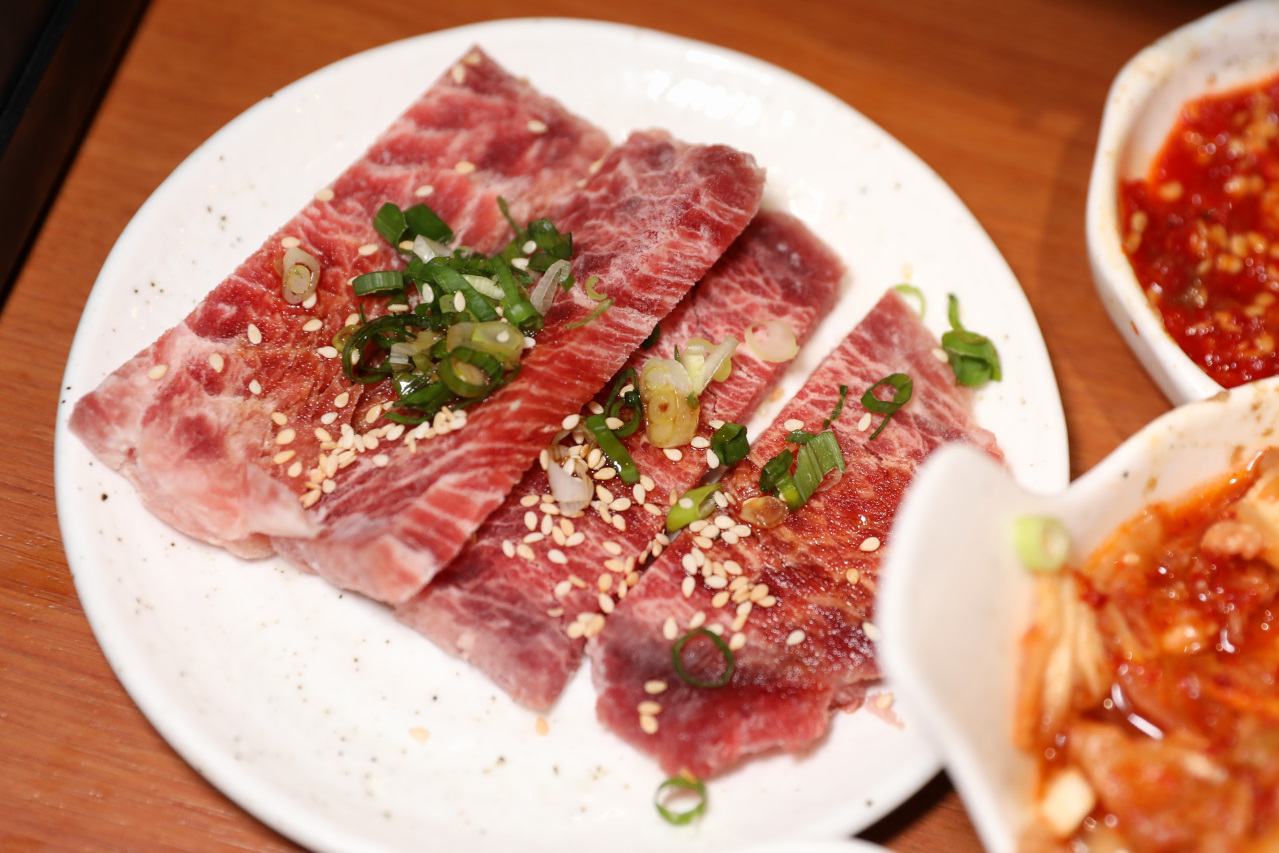 台北食記｜台北日式燒肉吃到飽推薦！馬太郎燒肉（台灣中山店）這裡吃得到橫膈膜跟牛腸喔～ - 奇奇一起玩樂趣