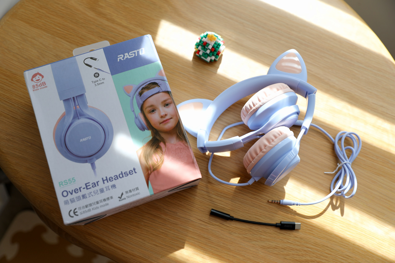 親子育兒｜RASTO RS55 萌貓頭戴式兒童耳機 85分貝音量控制，有線兒童耳機推薦！（附Type C to 3.5mm轉接頭） - 奇奇一起玩樂趣