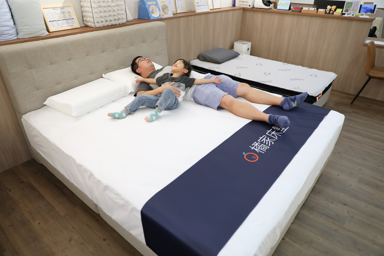 台南床墊推薦｜橘家床墊（台南北區門市）好睡就是這麼簡單！為你量身打造的好睡床墊-獨立筒床墊、乳膠床墊試躺體驗 - 奇奇一起玩樂趣