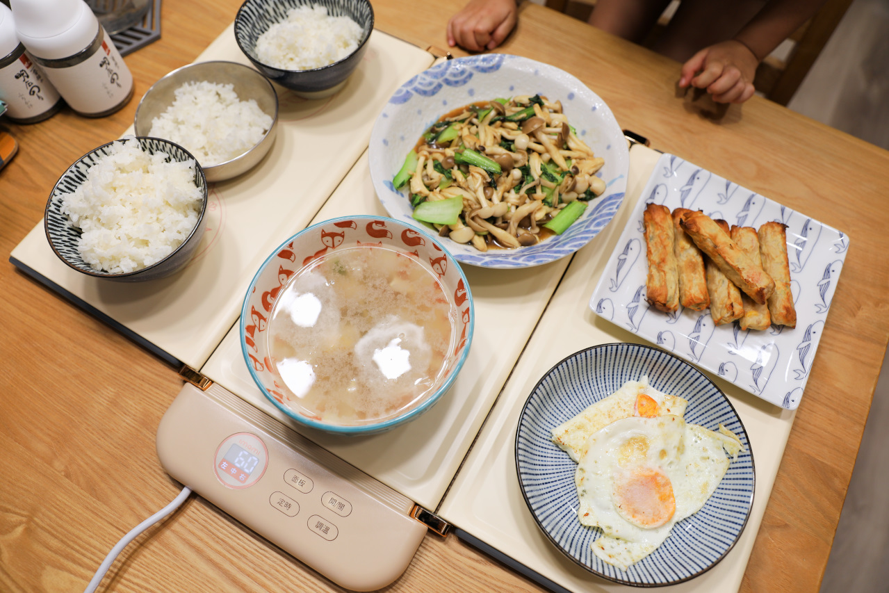 暖食好幫手推薦! Imami暖食樂 智能折疊飯菜保溫板.折疊加厚飯菜保溫罩 解凍.發酵.暖菜.溫奶.溫茶.溫咖啡.烘衣一機多功能 - 奇奇一起玩樂趣