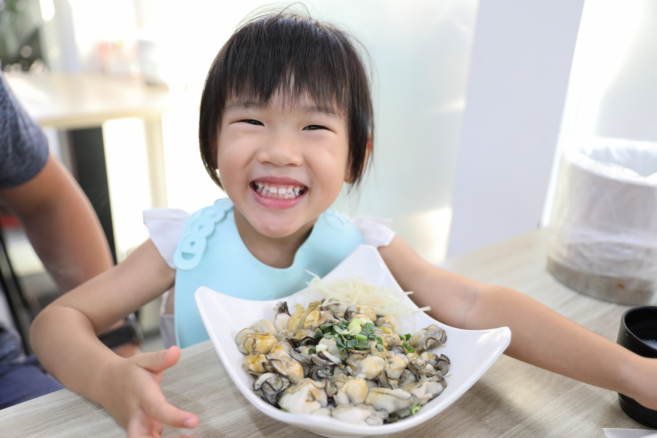 板橋美食推薦! 貝殼兄弟牡蠣麵蛤蜊麵 台北浮誇海鮮麵.近樹林火車站Ubereat外送推薦! - 奇奇一起玩樂趣