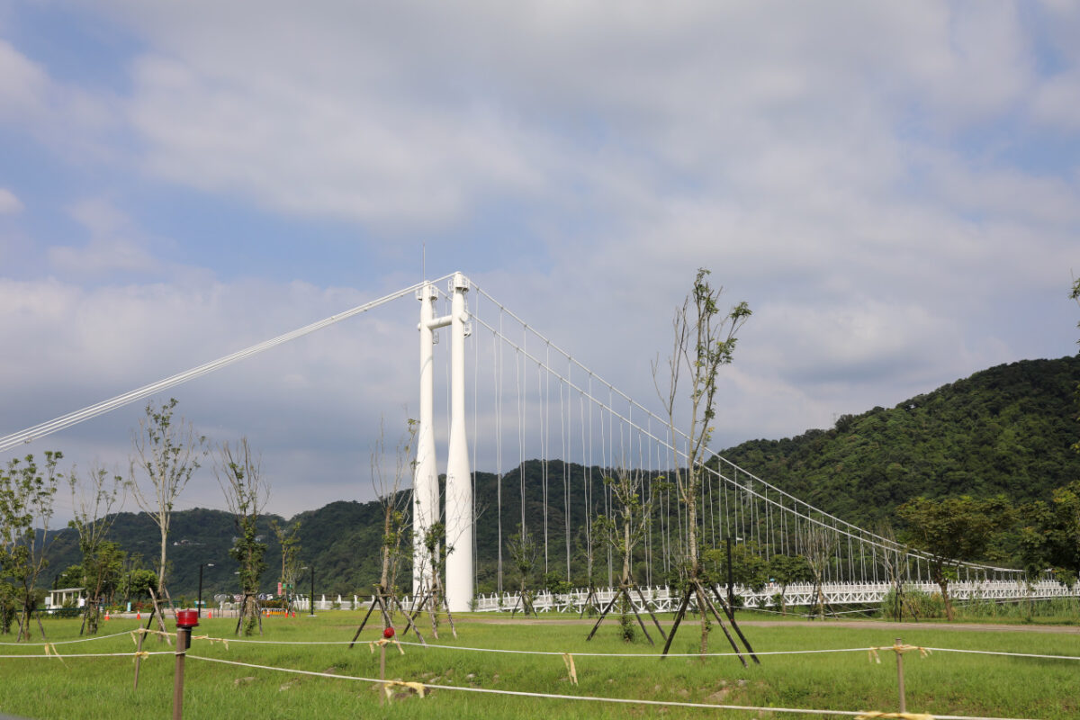 桃園大溪親子一日遊 大漢溪自行車道騎腳踏車遊山豬湖生態親水園區,大溪老街吃美食 中庄吊橋.月眉人工溼地.中庄調整池.中庄景觀土丘(共融遊具).瑞興濕地 - 奇奇一起玩樂趣