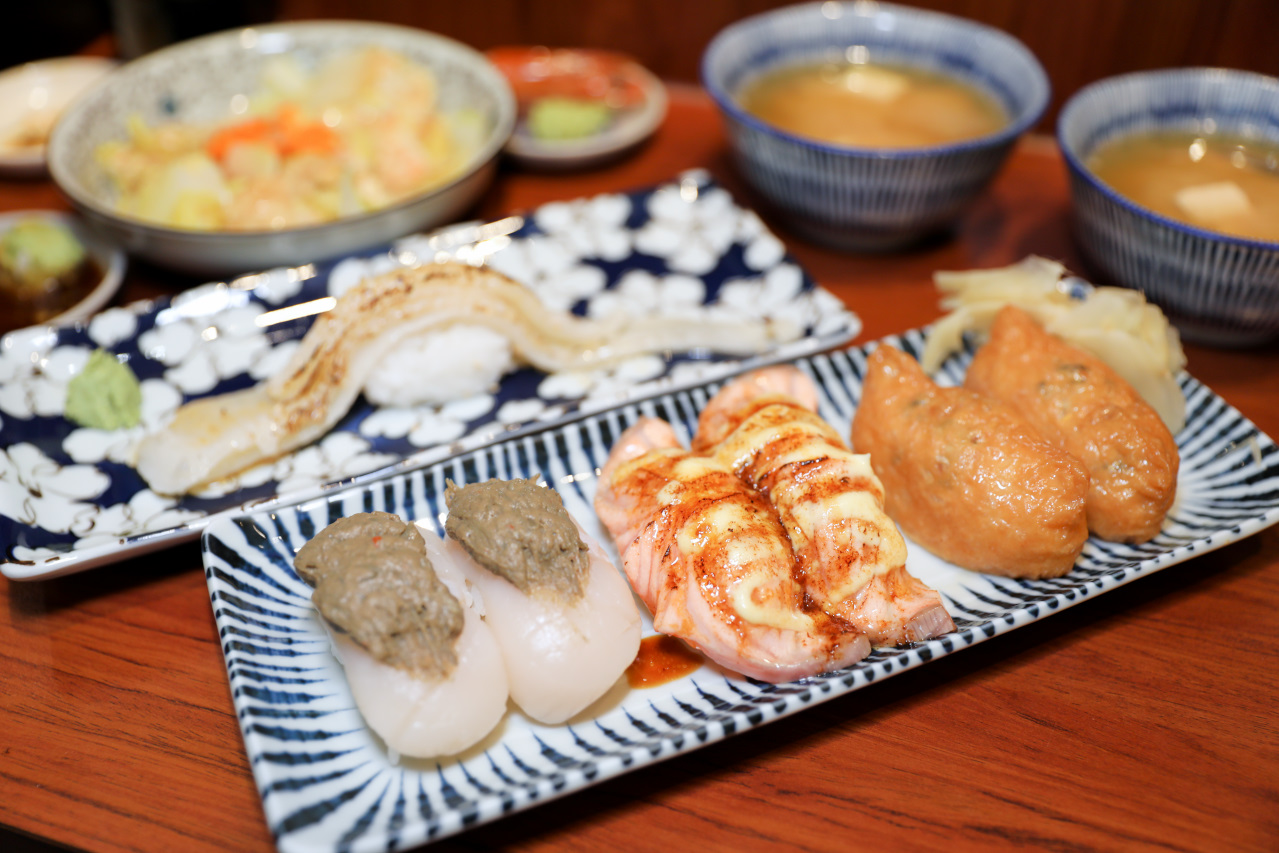 林口生魚片丼飯推薦! 林日式料理 超厚生魚握壽司,驚喜版生魚丼飯 - 奇奇一起玩樂趣