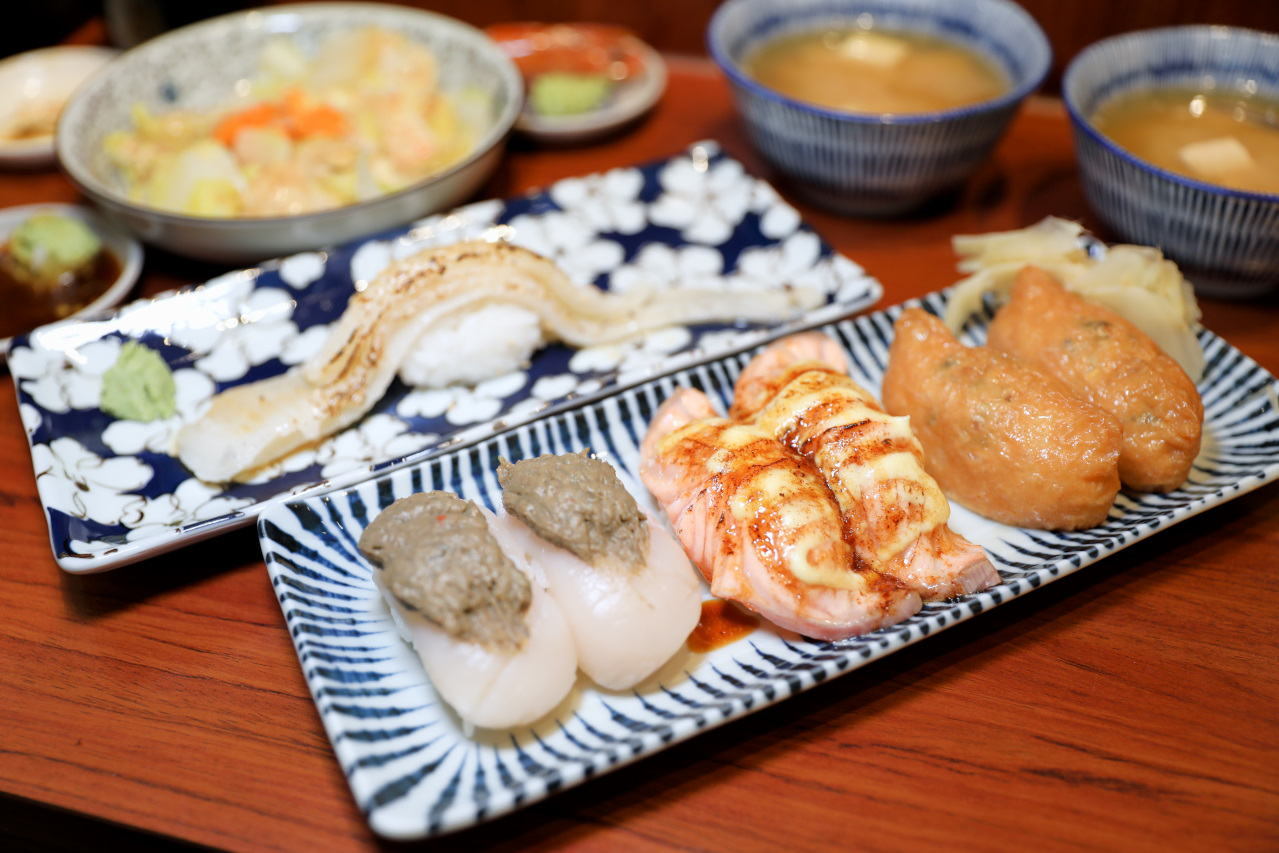 林口生魚片丼飯推薦! 林日式料理 超厚生魚握壽司,驚喜版生魚丼飯 - 奇奇一起玩樂趣