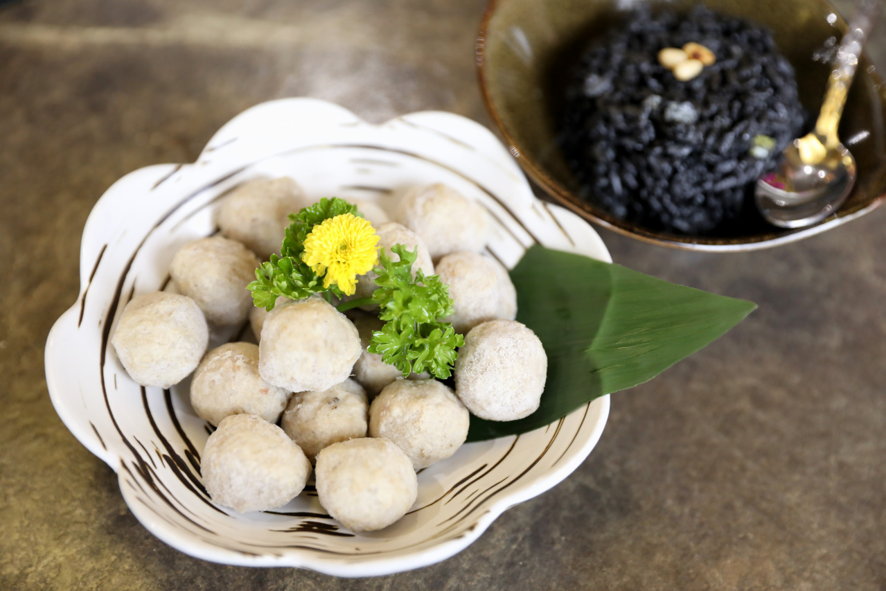 林口麻辣火鍋推薦! 養心殿御膳精緻鍋物(林口店) 高CP值火鍋,林口壽星慶生餐廳推薦! 生日當月送海鮮~ - 奇奇一起玩樂趣