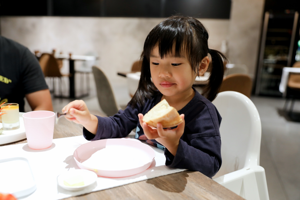 桃園高鐵飯店住宿推薦! 青埔商旅 CP-HOTEL 一泊二食超優秀! 近華泰名品城Outlet.Xpark水族館 - 奇奇一起玩樂趣