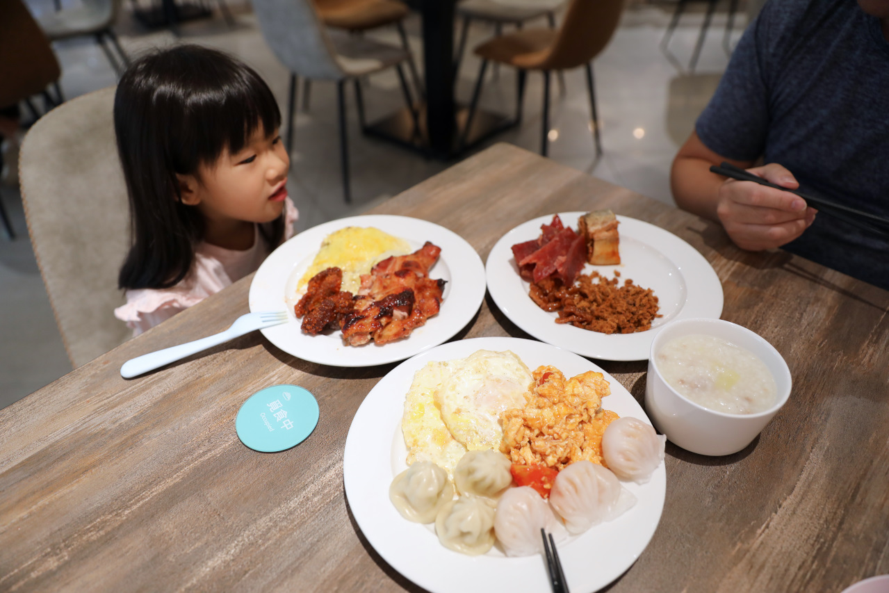 桃園高鐵飯店住宿推薦! 青埔商旅 CP-HOTEL 一泊二食超優秀! 近華泰名品城Outlet.Xpark水族館 - 奇奇一起玩樂趣