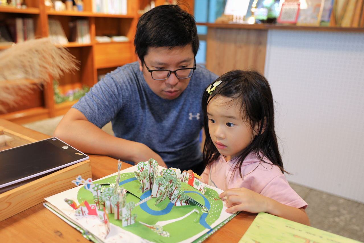 南投鹿谷住宿推薦! 鳳凰‧森之鳴 鳳凰自然教育園區 森林小木屋一泊二食 夜間生態探索 - 奇奇一起玩樂趣