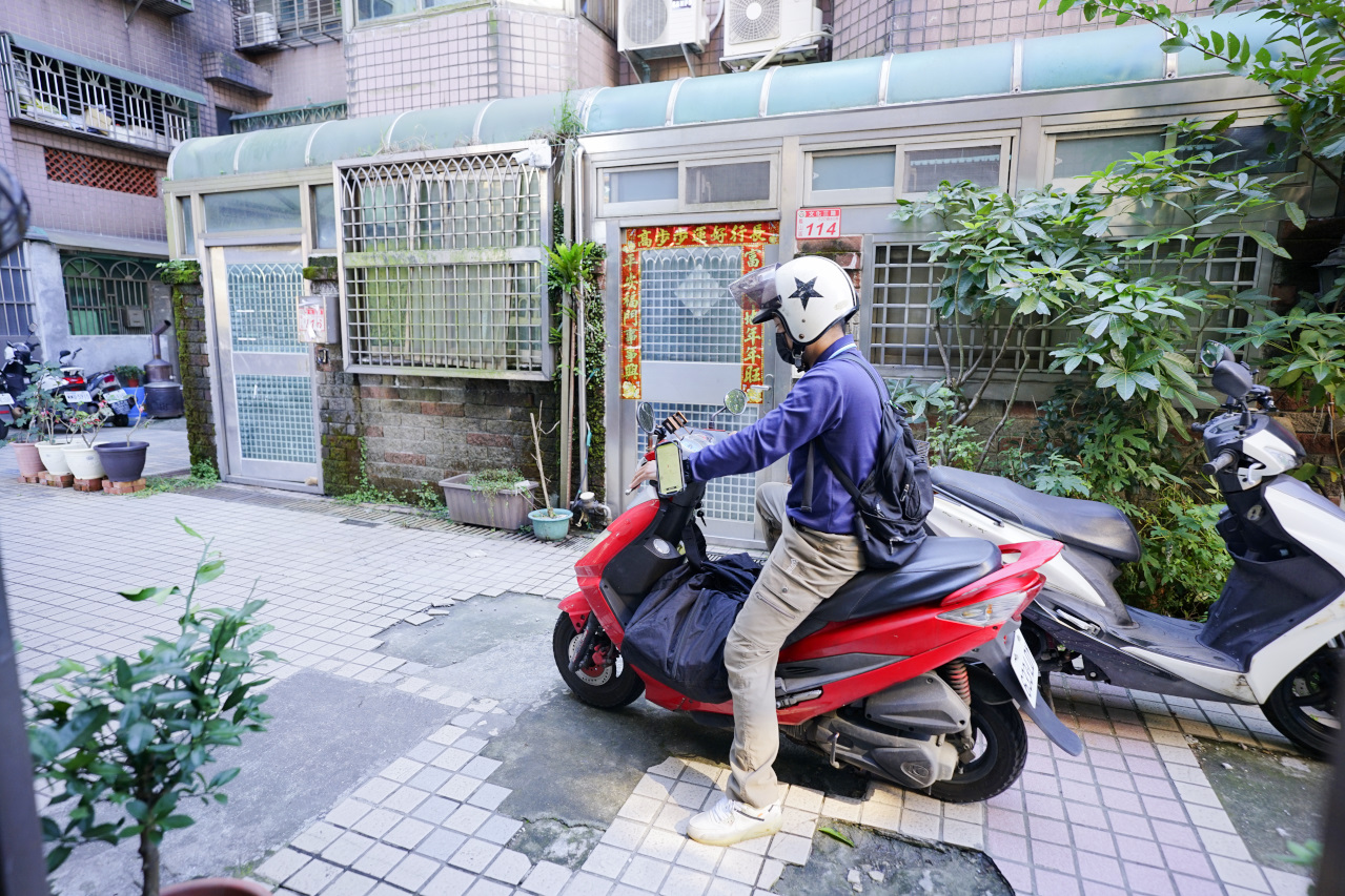 桃園代收垃圾服務推薦! Tracle 垃可 線上預約日期,專人到府收垃圾 再也不用追垃圾車啦~ - 奇奇一起玩樂趣