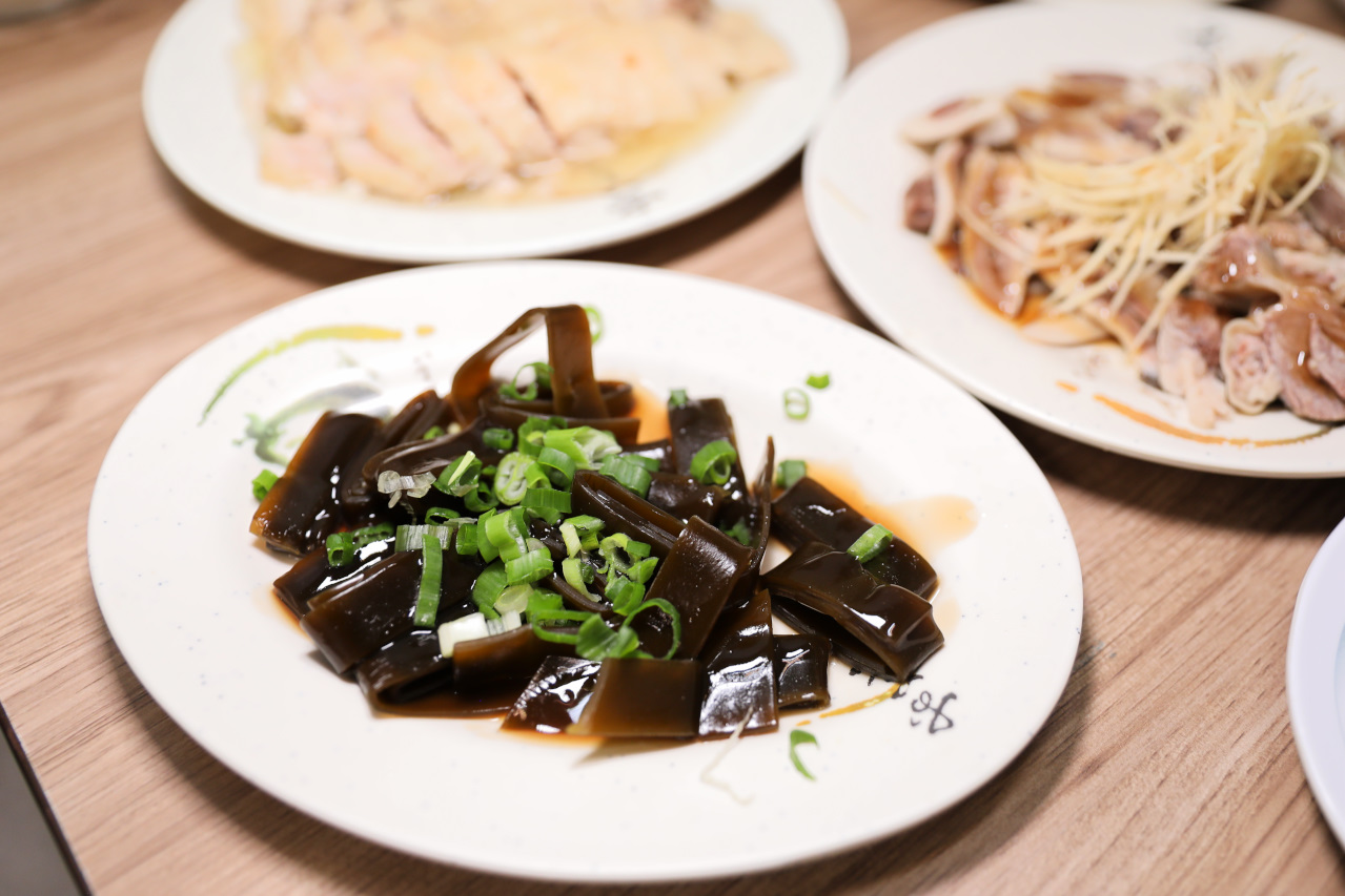 土城區美食推薦! 海山米粉湯 海山美食小吃.黑白切滷味 - 奇奇一起玩樂趣