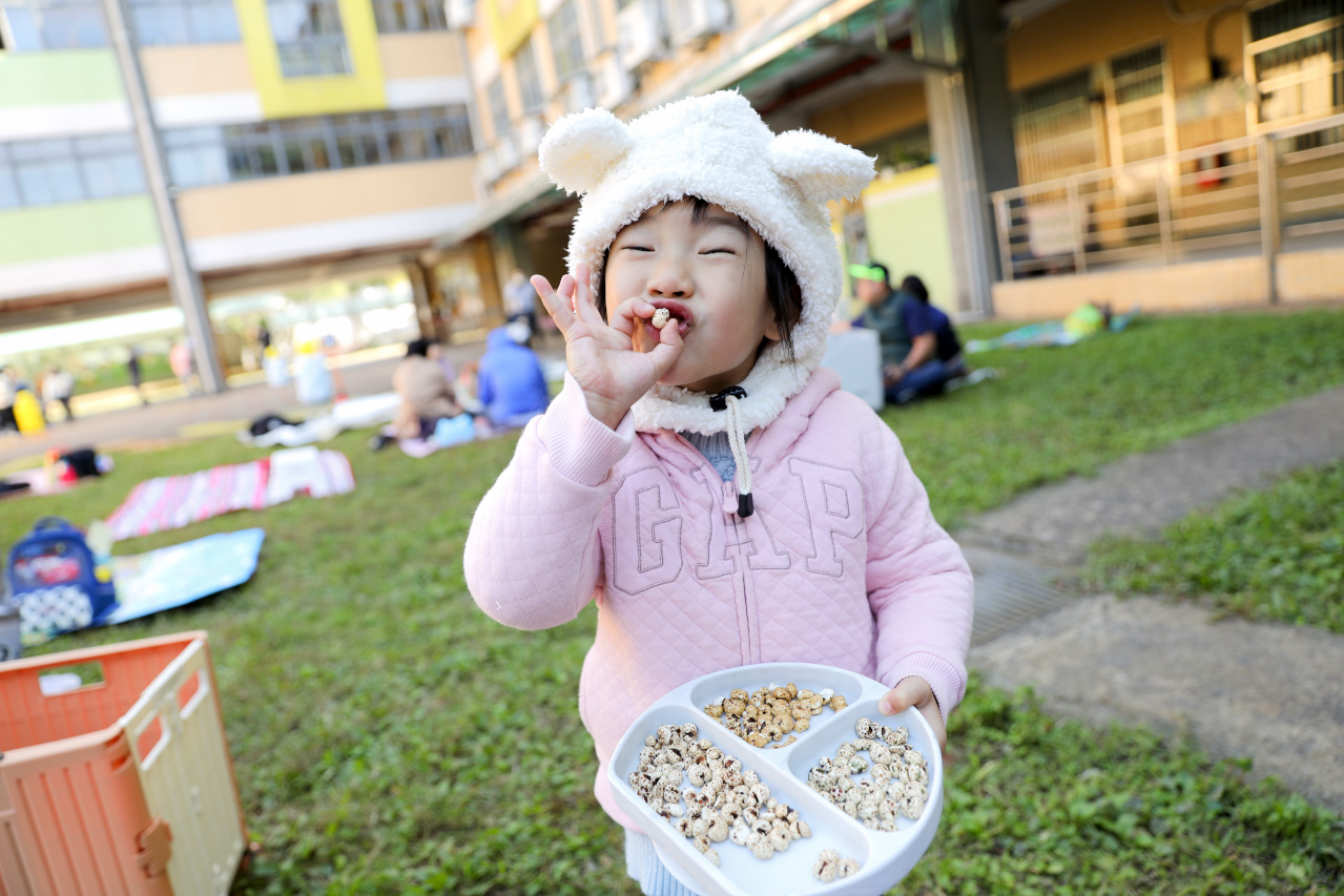 耘初茶食 蹦穀物薏米花 低溫烘烤非油炸小零嘴 適合小小孩吃的健康天然零食推薦! - 奇奇一起玩樂趣