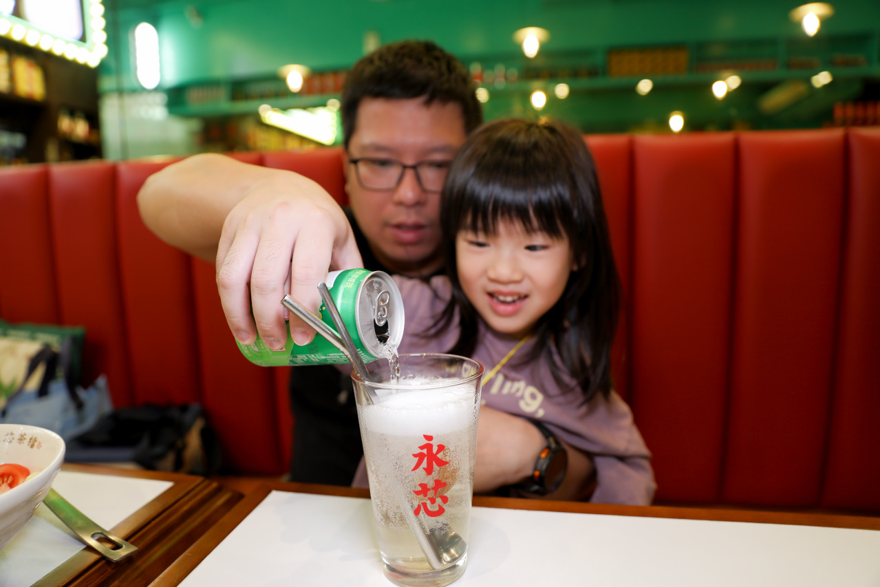 桃園藝文特區港式茶餐廳推薦! 永芯茶檔 茶餐廳(南平店) 超好吃牛筋牛肉撈麵.粵式雞煲.西多士.菠蘿油 - 奇奇一起玩樂趣