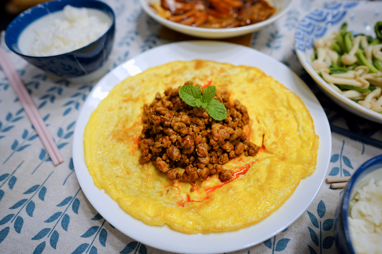 全聯小磨坊麻婆醬推薦! 懶人零失敗料理食譜 麻婆烘蛋.麻婆肉燥飯 - 奇奇一起玩樂趣