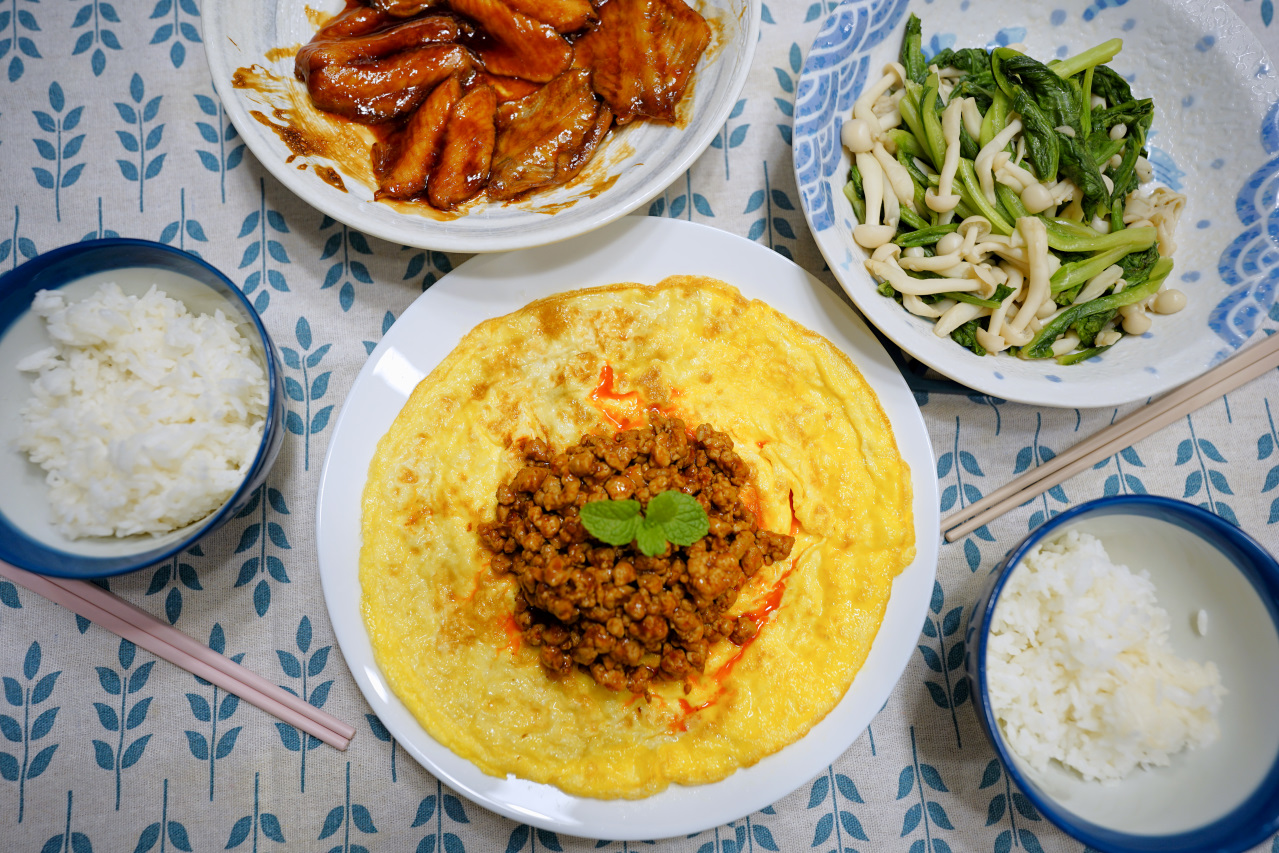 全聯小磨坊麻婆醬推薦! 懶人零失敗料理食譜 麻婆烘蛋.麻婆肉燥飯 - 奇奇一起玩樂趣