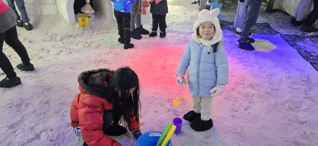 新竹小叮噹科學主題樂園 一票玩到底,全台最大室內滑雪場,一年四季都能玩雪! - 奇奇一起玩樂趣