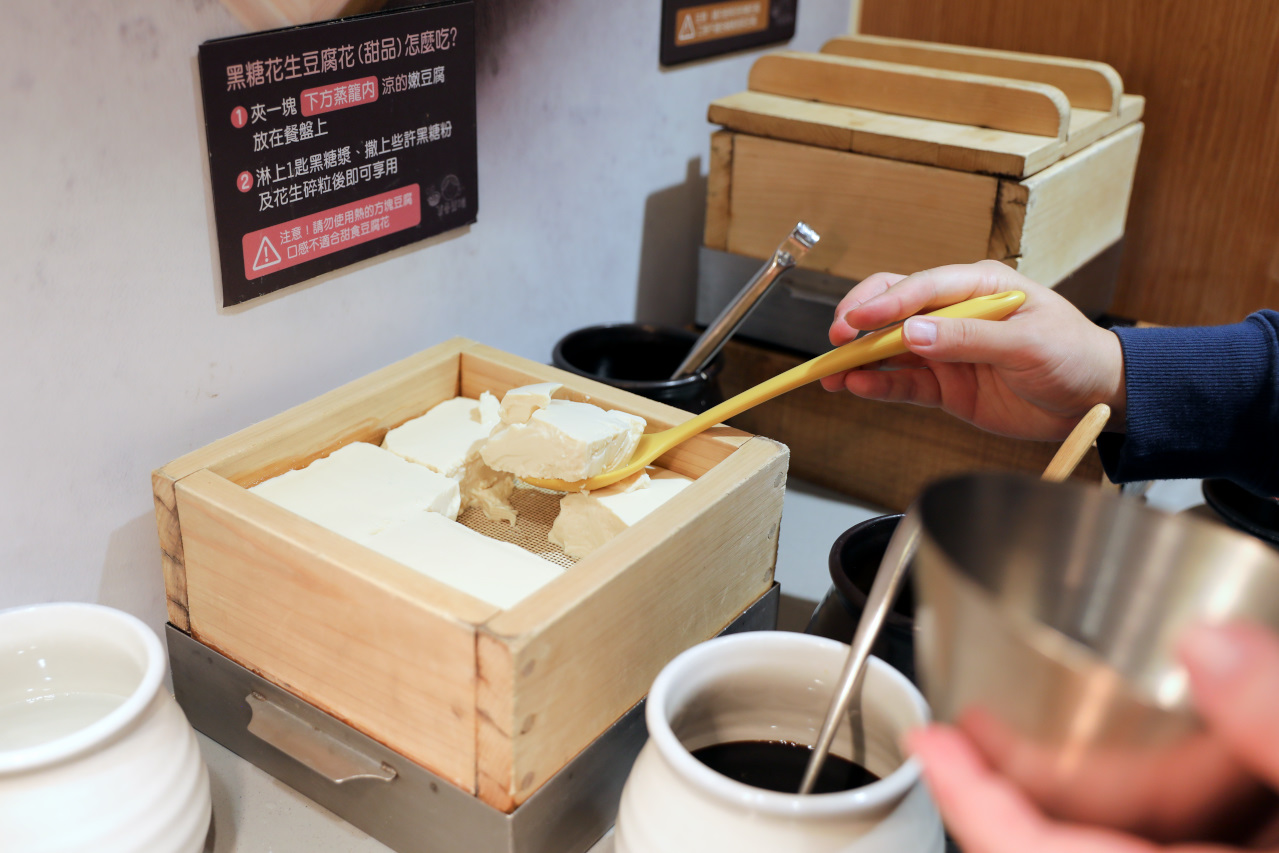 西門町韓式料理嫩豆腐鍋推薦! 江陵阿嬤강릉할매韓鍋料理吃到飽(西門店) 喜歡豆腐料理的人千萬別錯過~ - 奇奇一起玩樂趣