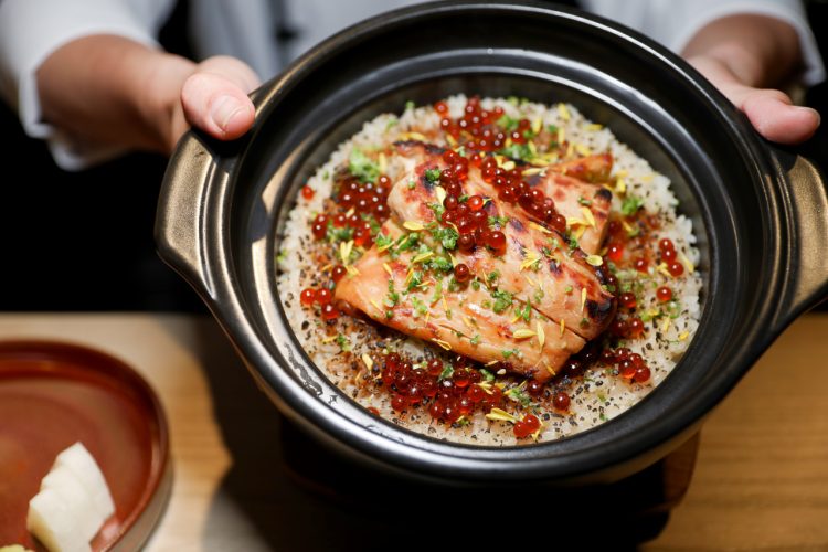 旼禾𝗠𝗜𝗡𝗛𝗘 𝗢𝗠𝗔𝗞𝗔𝗦𝗘 日式無菜單料理 台中預約制高級日本料理推薦! - 奇奇一起玩樂趣