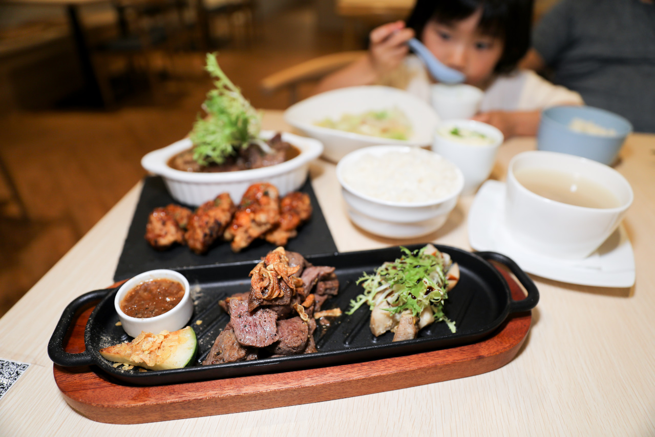 RUO .T. Teppanyaki 鐵板合菜料理 WPAPA早午餐新品牌 鐵板西式料理 台中最新鐵板料理推薦! - 奇奇一起玩樂趣