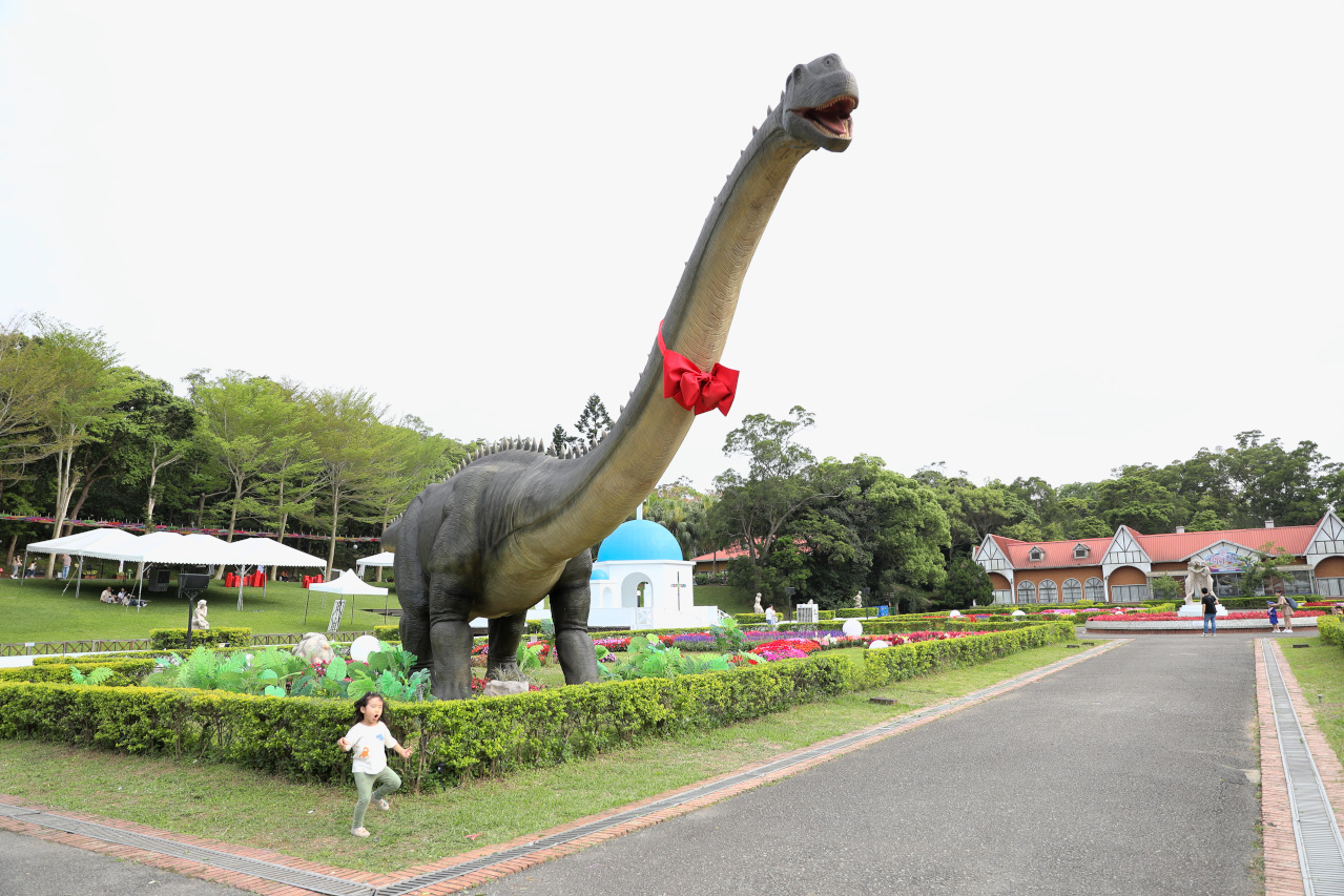 2025苗栗桐花季賞螢火蟲 西湖渡假村 兩天一夜親子旅行推薦! - 奇奇一起玩樂趣