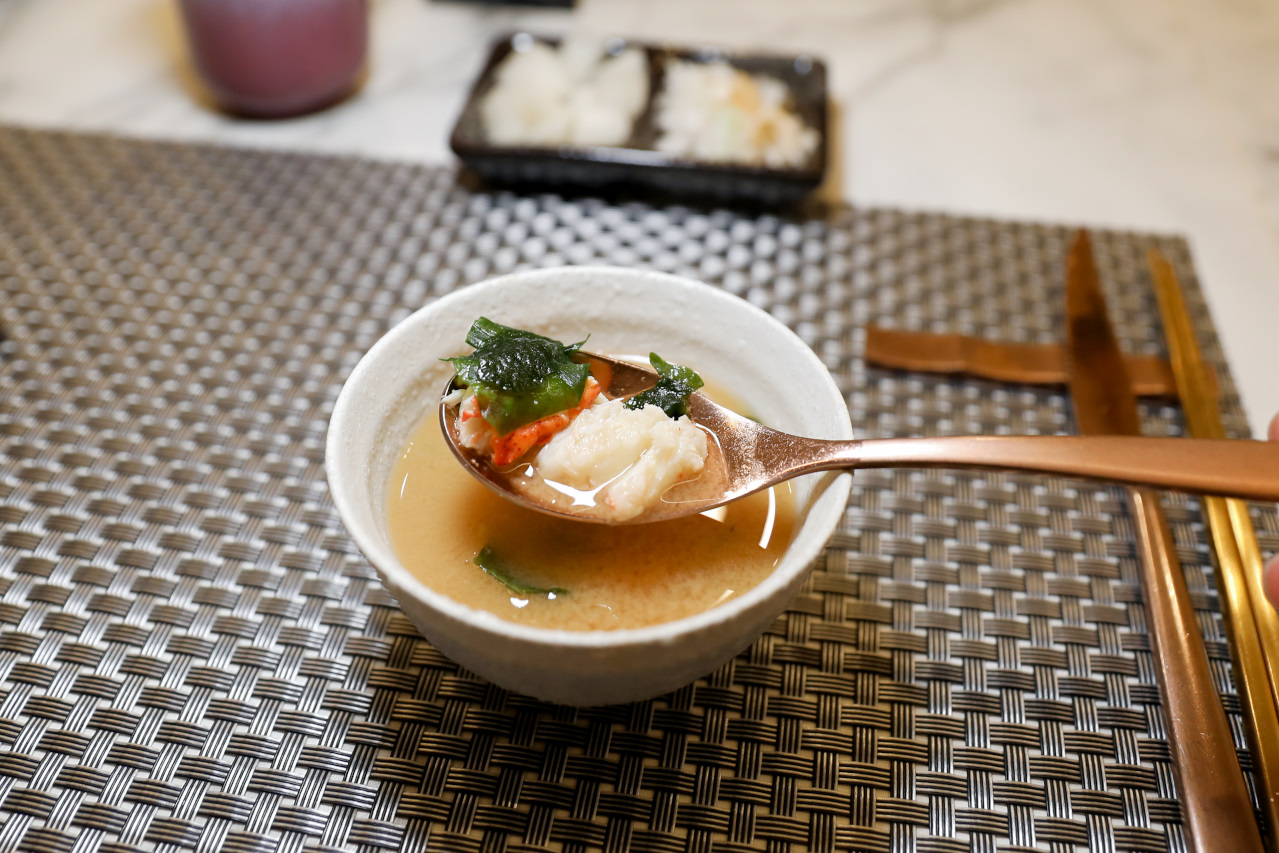 台南美食 明水然．樂(台南中山店) Google 評論4.8高分，頂級無菜單鐵板燒推薦! 龍蝦這麼吃,道道驚艷! - 奇奇一起玩樂趣