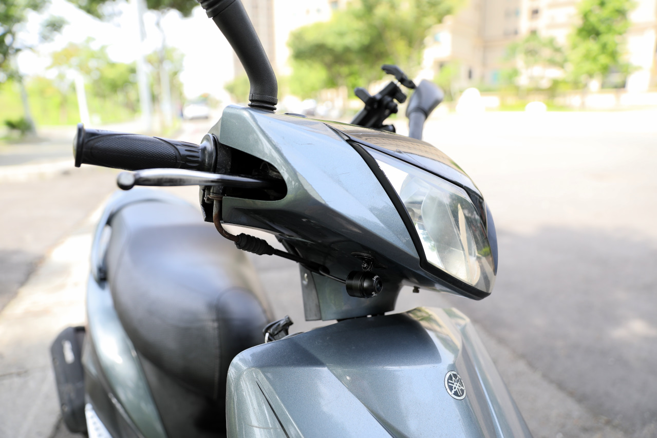 LOOKING錄得清 MIRACLE奇蹟 機車行車記錄器 1080P高清畫質 MP4影片格式 - 奇奇一起玩樂趣
