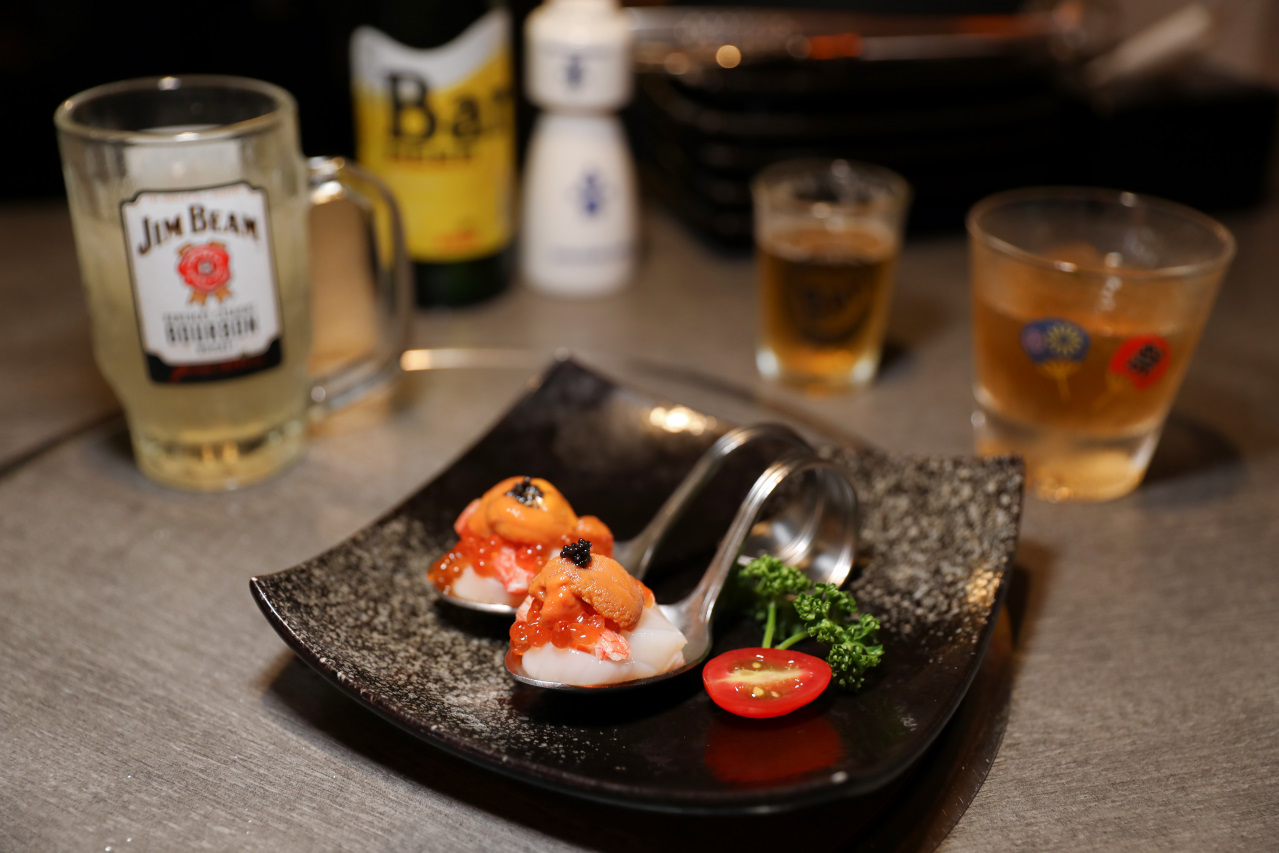 豆町村燒肉 台北東區日式燒肉推薦! 浮誇系燒肉美食 專人代烤 - 奇奇一起玩樂趣
