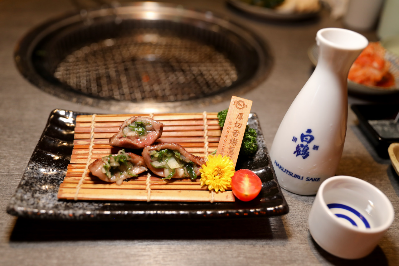 豆町村燒肉 台北東區日式燒肉推薦! 浮誇系燒肉美食 專人代烤 - 奇奇一起玩樂趣