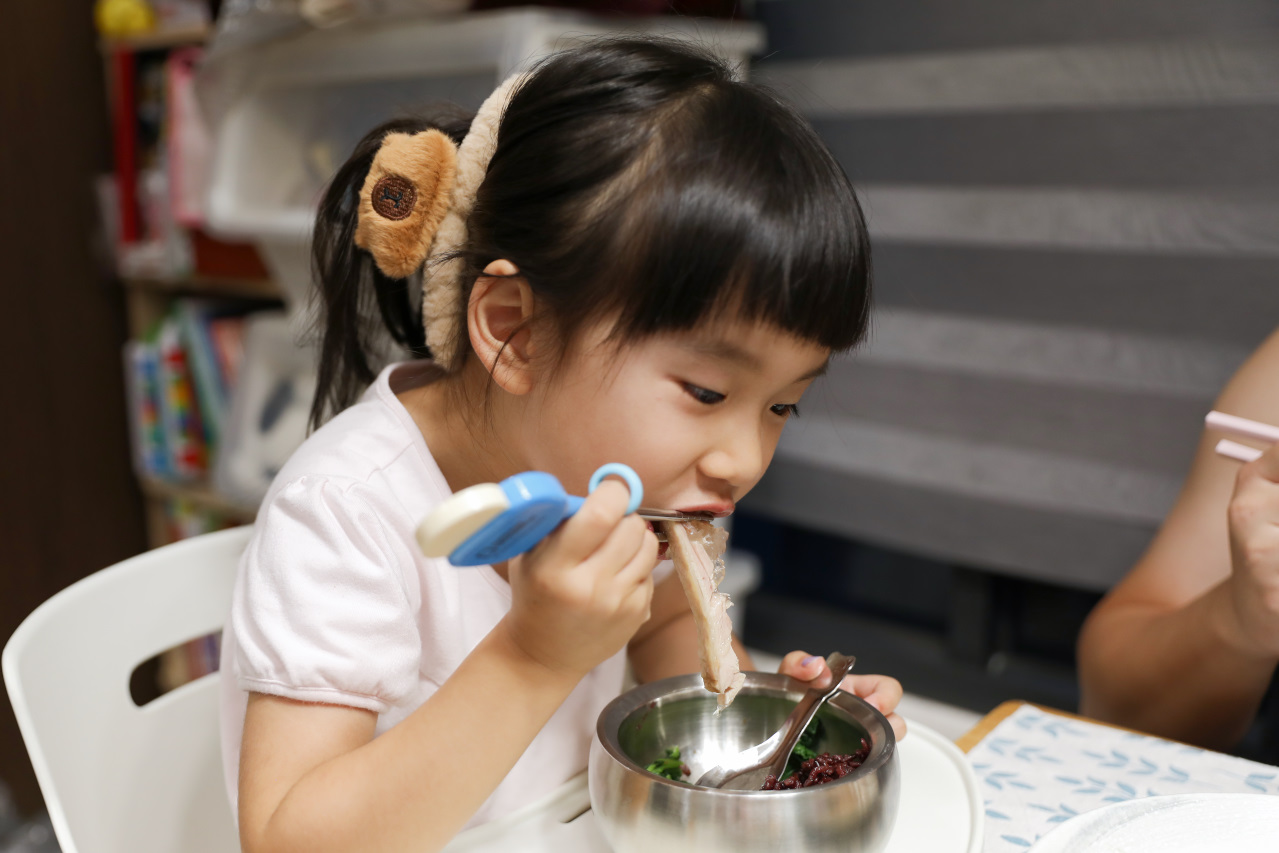 ITAI ITAI＿痛經女子 最強日韓選物商品社團推薦! 韓國保養品精華液.肉毒桿菌晚安面膜 - 奇奇一起玩樂趣