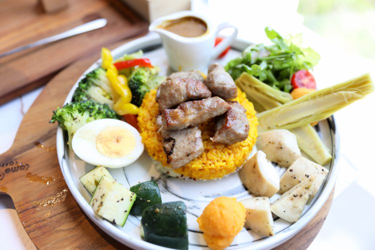 成真咖啡(台南誠品生活店) 台南早午餐.義大利麵.彩虹飯.創意咖啡.舒芙蕾 - 奇奇一起玩樂趣