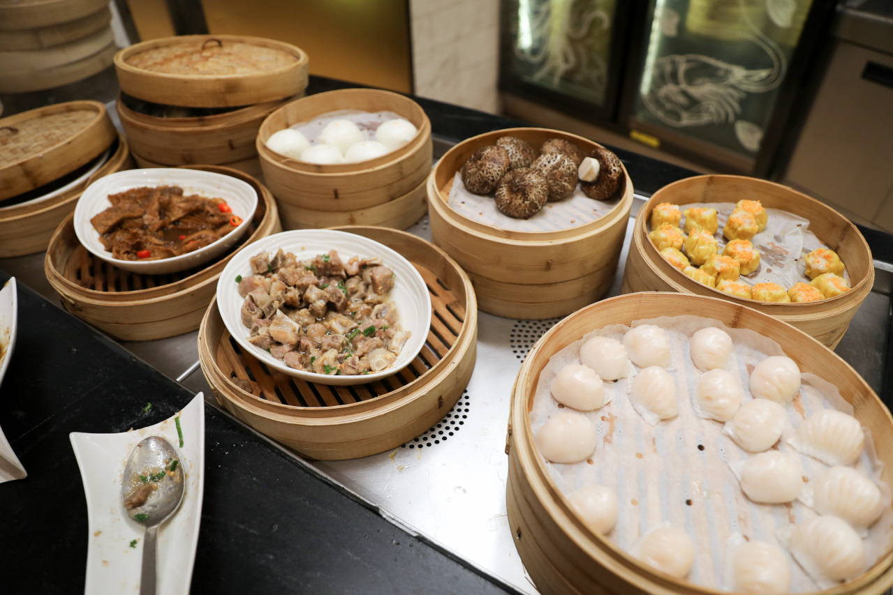 澳門3天2夜親子旅遊住宿推薦! 新濠影滙明星滙 CP值超高親子友善,還有玩具總動員30周年主題展 Spotlight星滙餐廳KKday預訂超方便,爽玩水上樂園.滿紛樂園.8字摩天輪 - 奇奇一起玩樂趣