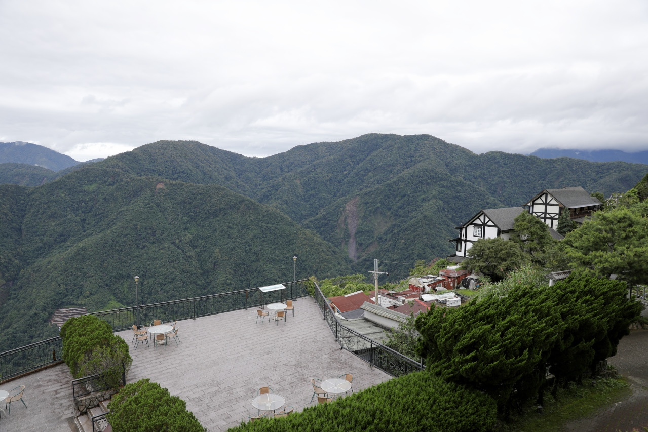 清境天星渡假民宿 南投親子兩天一夜小旅行 觀星解說導覽,順遊清境農場(青青草原.小瑞士花園) - 奇奇一起玩樂趣