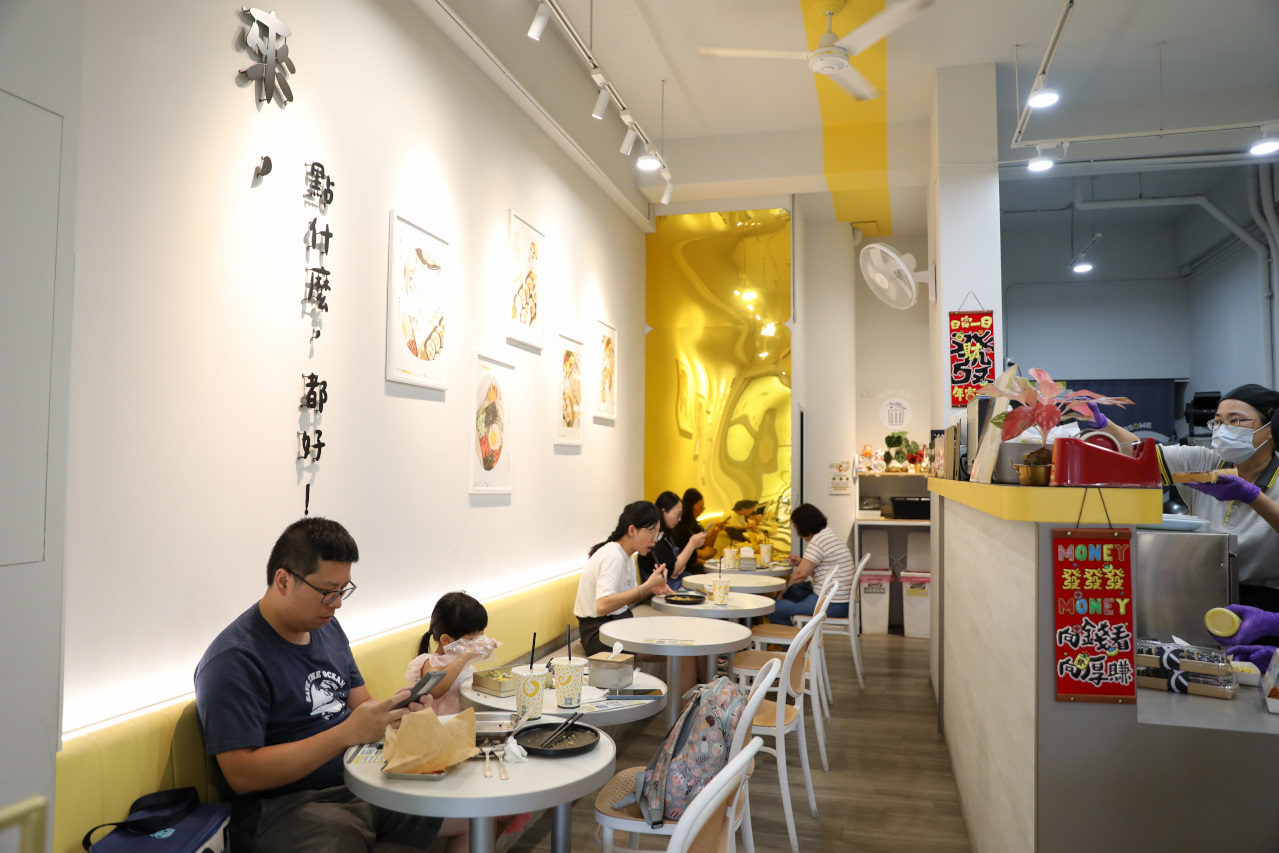 來點什麼早餐店(南屯林新店) 台中特色韓式早午餐推薦! 韓式飯捲.搖搖便當.韓式鐵板麵 - 奇奇一起玩樂趣