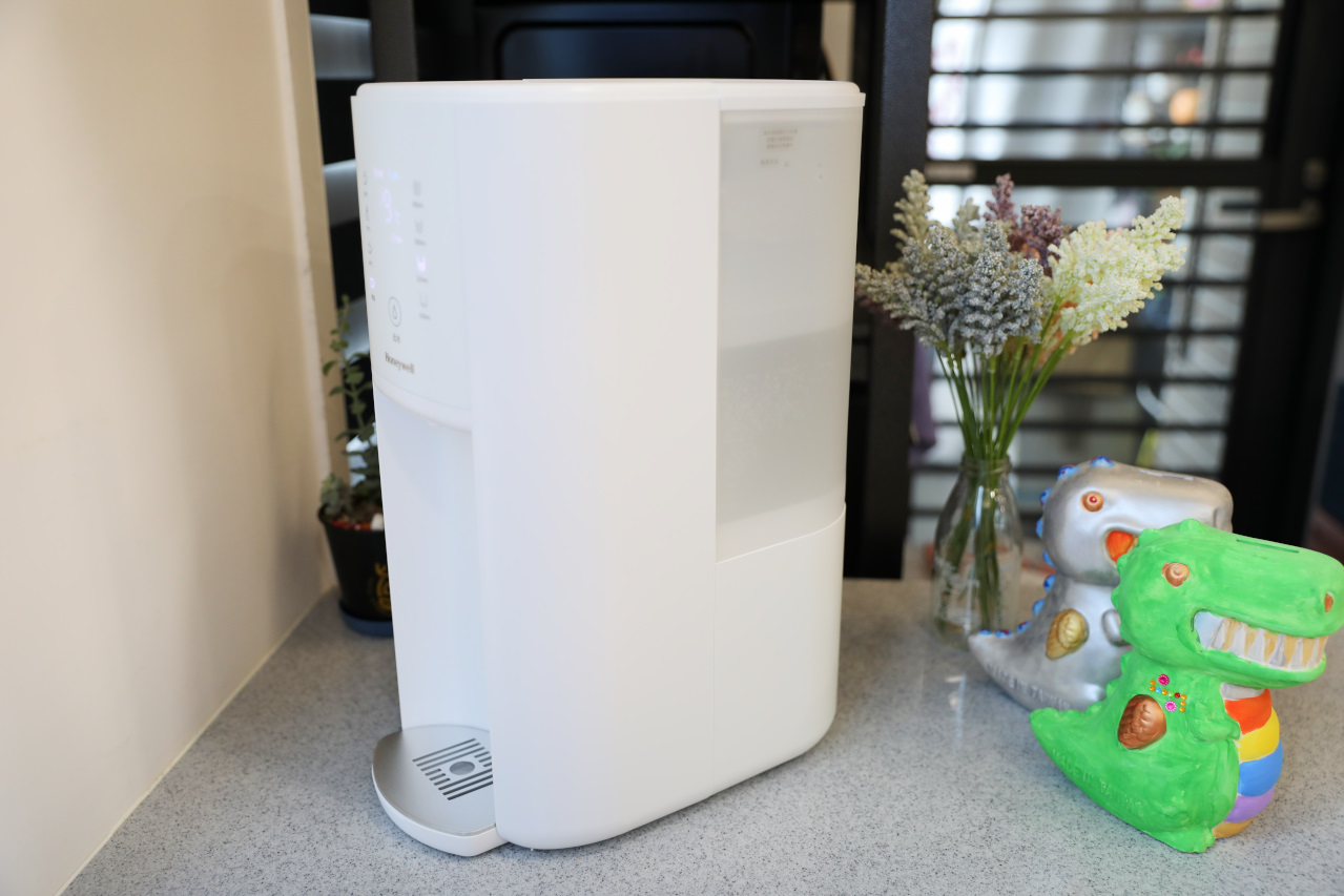 Honeywell 太空人五道淨化RO濾淨瞬熱飲水機 太空級濾芯升級五重淨化 淨水x殺菌x加熱x調溫 泡奶.泡茶.泡泡麵超方便! - 奇奇一起玩樂趣