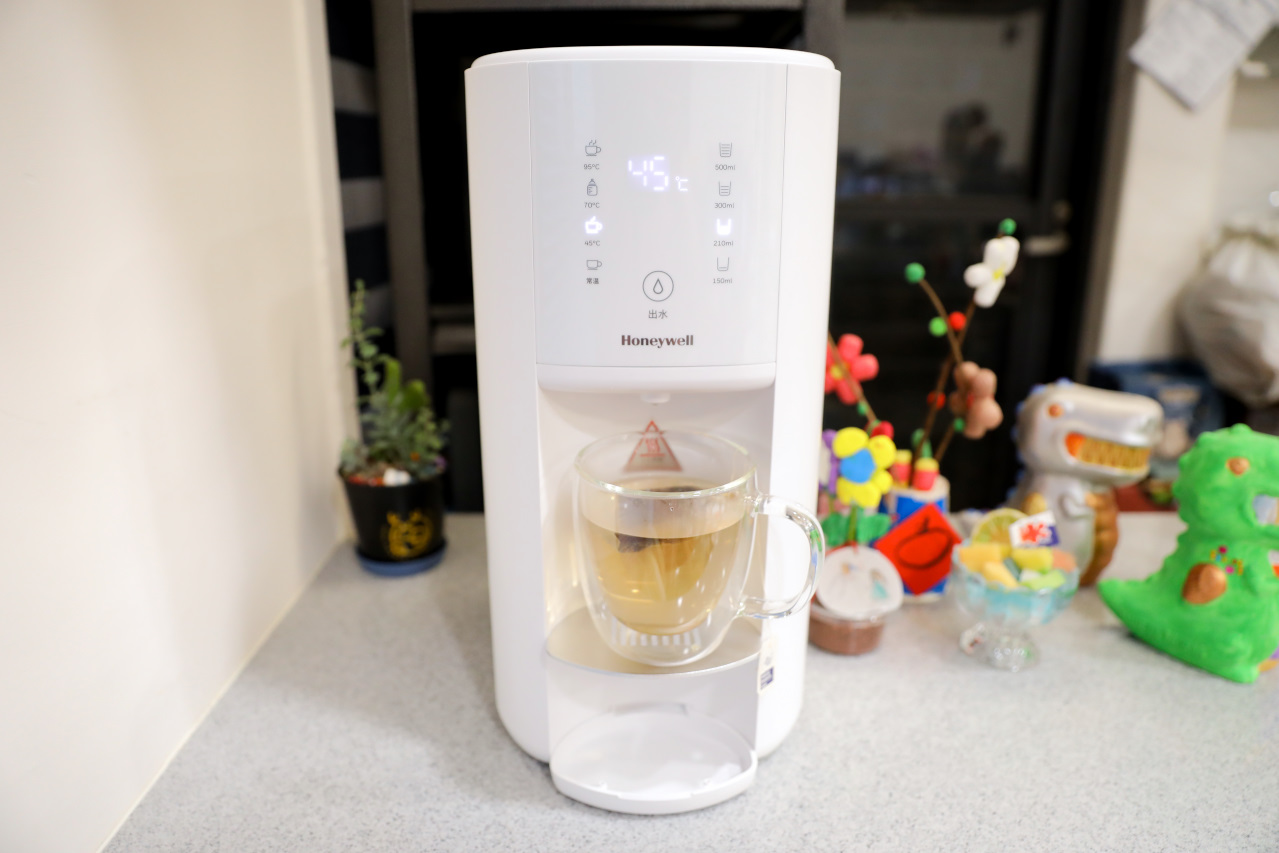 Honeywell 太空人五道淨化RO濾淨瞬熱飲水機 太空級濾芯升級五重淨化 淨水x殺菌x加熱x調溫 泡奶.泡茶.泡泡麵超方便! - 奇奇一起玩樂趣