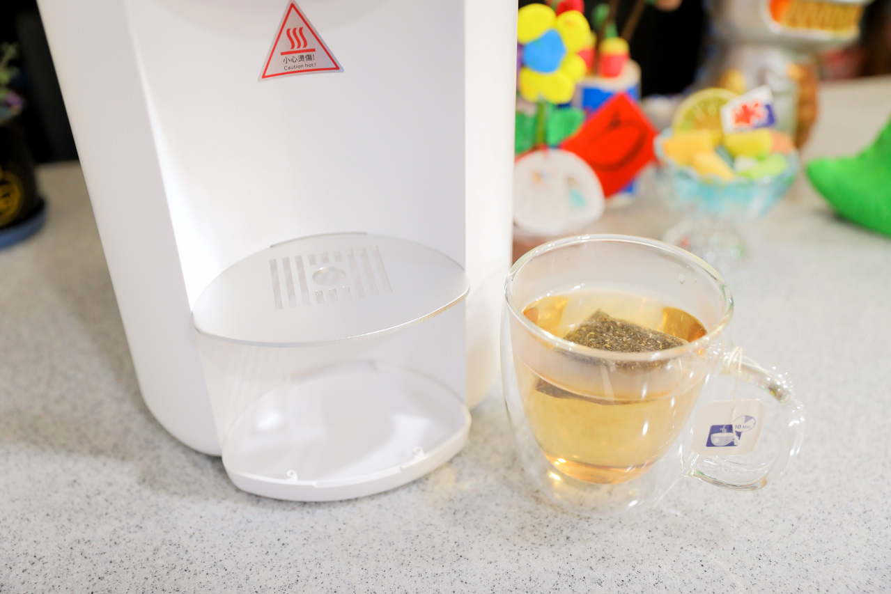Honeywell 太空人五道淨化RO濾淨瞬熱飲水機 太空級濾芯升級五重淨化 淨水x殺菌x加熱x調溫 泡奶.泡茶.泡泡麵超方便! - 奇奇一起玩樂趣