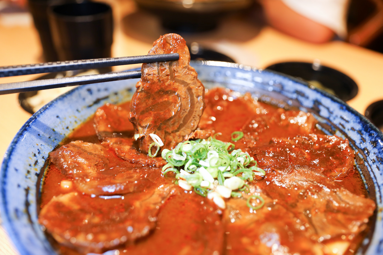 桃園濃郁系牛肉麵推薦! 集英會牛肉麵館(武陵店) 自助吧飲料冰品吃到飽 - 奇奇一起玩樂趣
