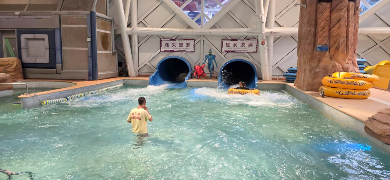 澳門3天2夜親子旅遊玩樂推薦! 澳門必玩新濠影滙水上樂園.滿紛樂園.8字摩天輪 KKday預訂超方便 - 奇奇一起玩樂趣