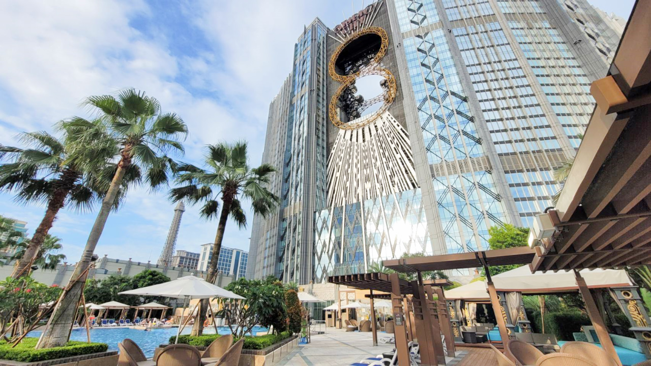 澳門3天2夜親子旅遊玩樂推薦! 澳門必玩新濠影滙水上樂園.滿紛樂園.8字摩天輪 KKday預訂超方便 - 奇奇一起玩樂趣