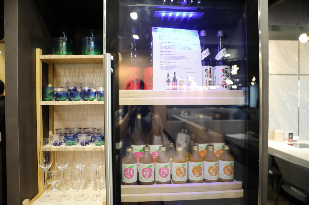 網紅部落客2025必踩點的全新肉多多排隊名店 鍋物界的卡地亞 新肉多多高質感體驗 樂多多集團新品牌 - 奇奇一起玩樂趣