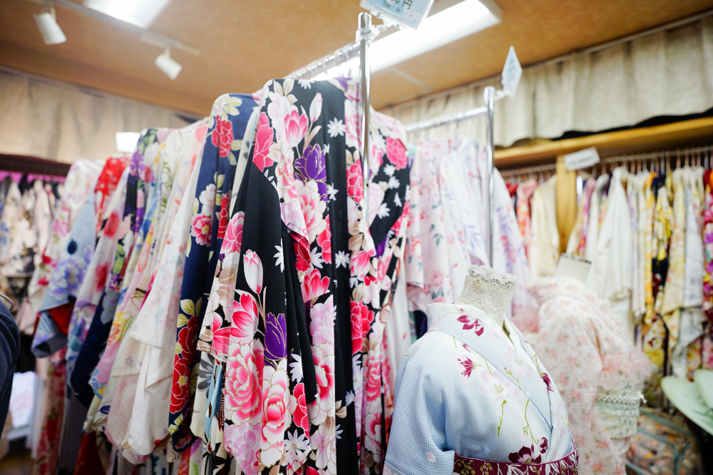 東京和服租借推薦! 日本親子和服初體驗 江戶和裝工房雅和服(淺草站前店) - 奇奇一起玩樂趣